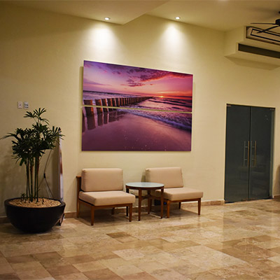 laminate-flooring-encino-ca-floor-installation-companies-91316 Chairs on Encino laminate floor installed by ASAP Flooring Services